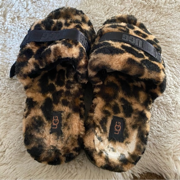 🐆UGG Fluffita Panther Print Slides Slippers - Picture 8 of 13